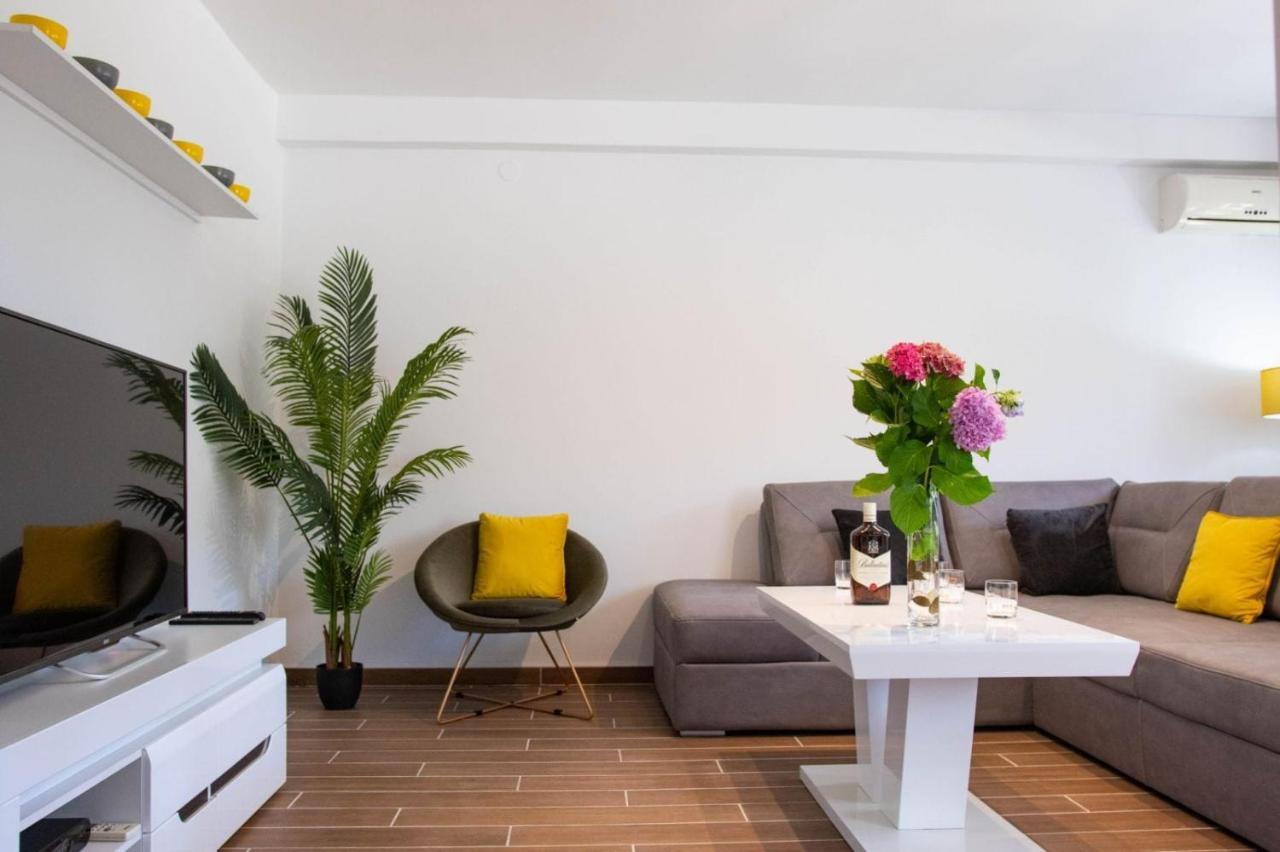 Campi D'Oro Apartment Kotor Ngoại thất bức ảnh