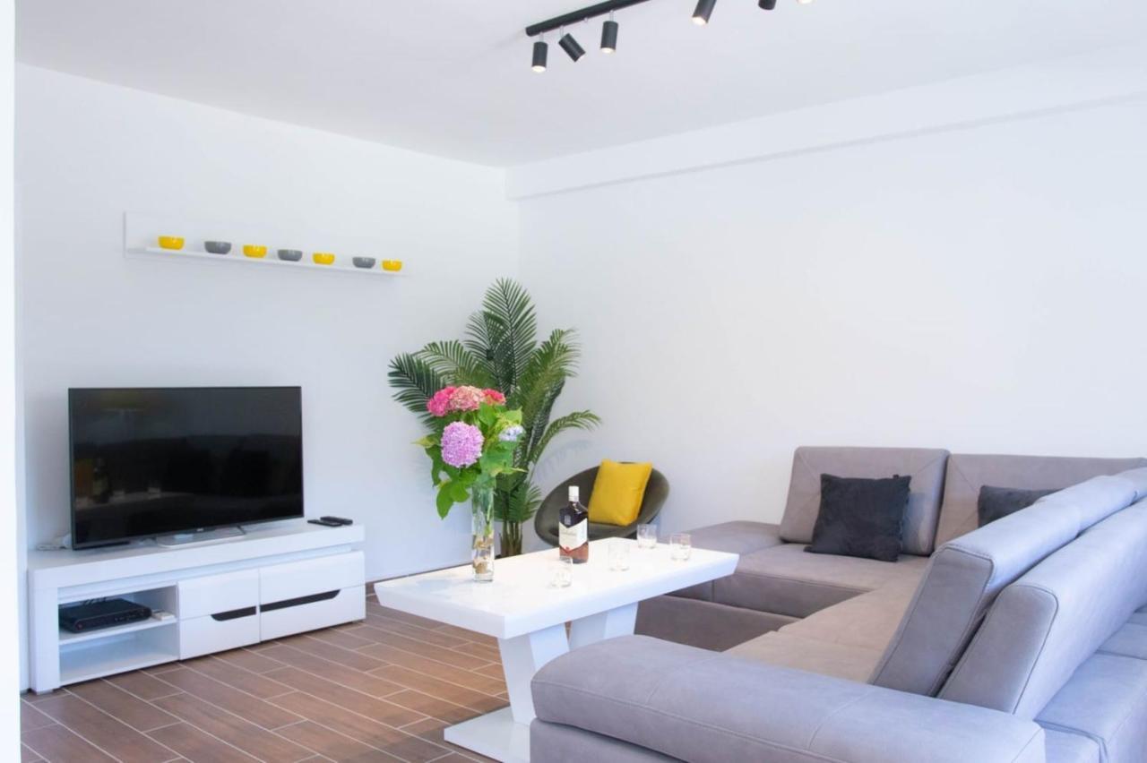 Campi D'Oro Apartment Kotor Ngoại thất bức ảnh